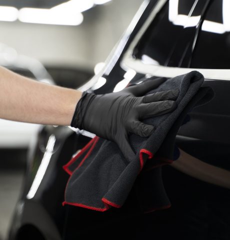 close-up-car-care-process (1) (1)