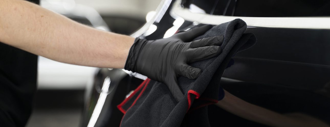 close-up-car-care-process (1)